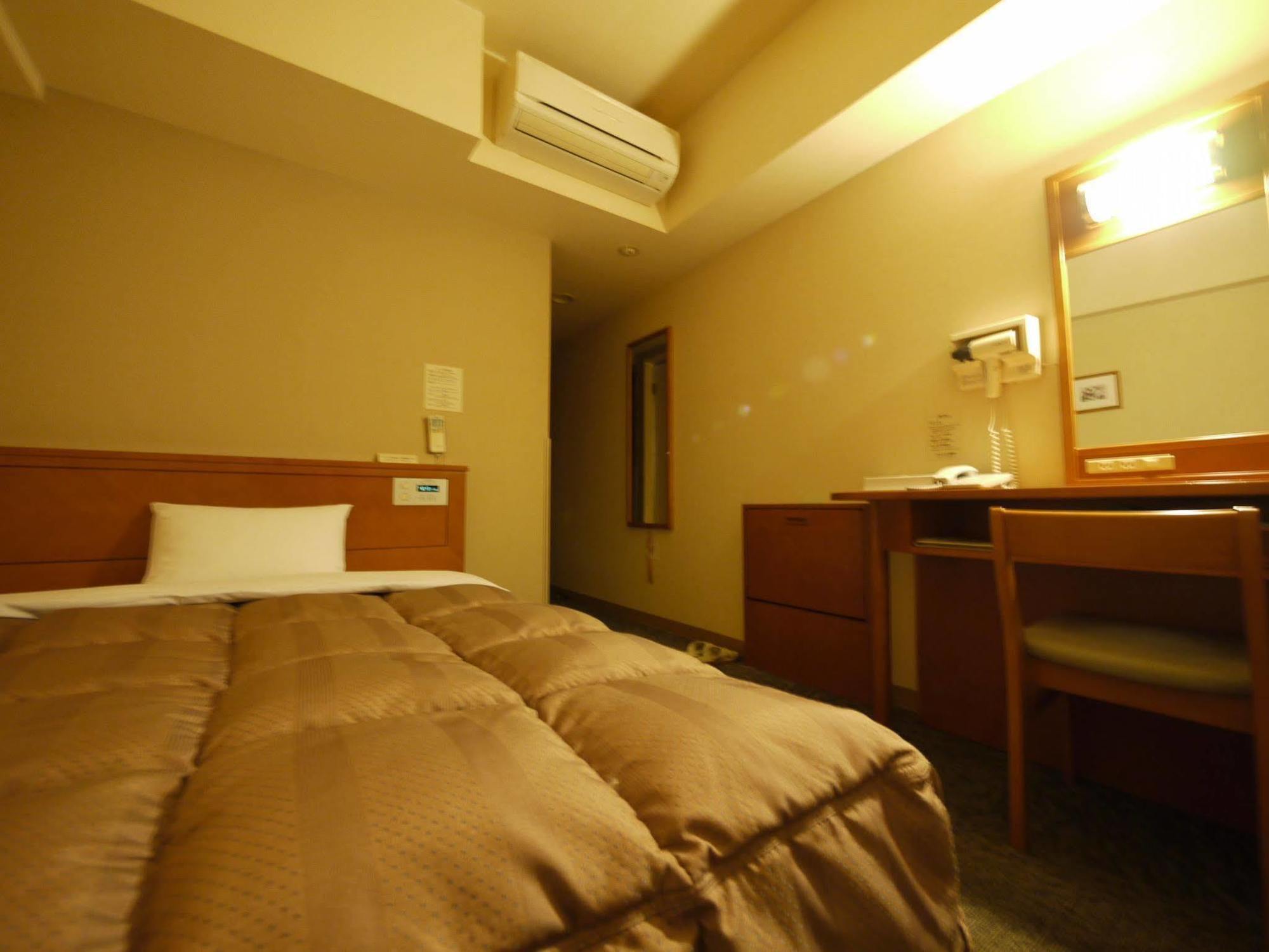 Hotel Route-Inn Fukaya Ekimae Extérieur photo