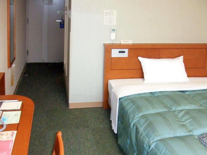 Hotel Route-Inn Fukaya Ekimae Extérieur photo